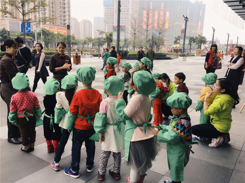 BBunion国际早教泉州中骏中心活动花絮：披萨里的侍应生